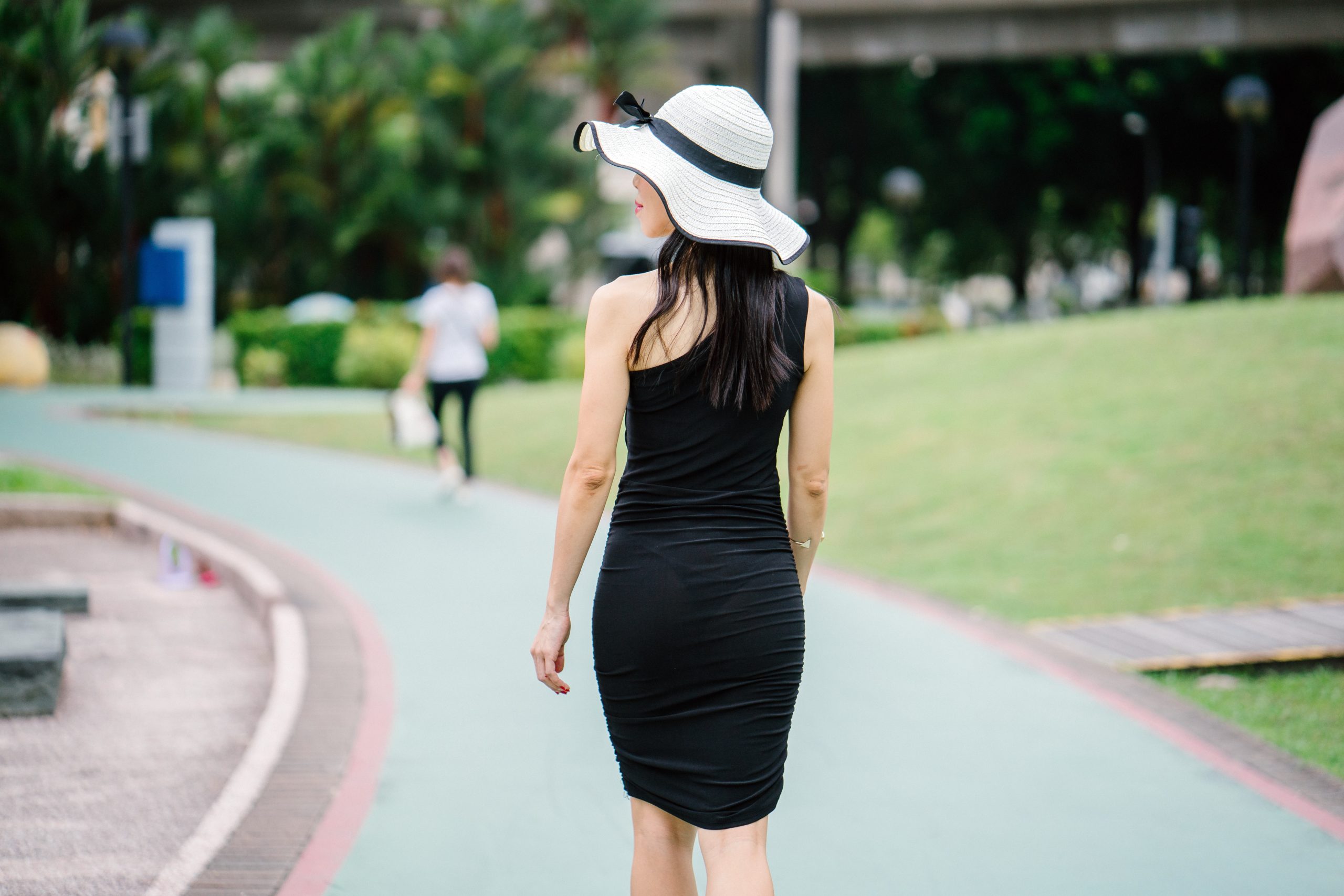 how to choose the perfect little black dress